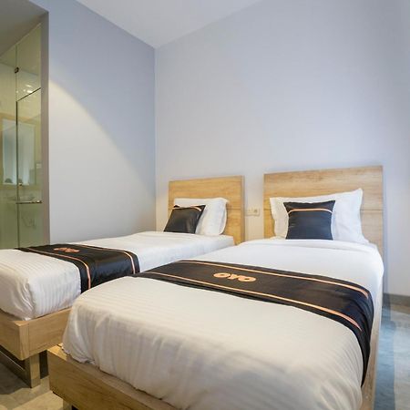 Отель Super Oyo Collection O 2627 Ratamya Co-Living Джокьякарта Экстерьер фото